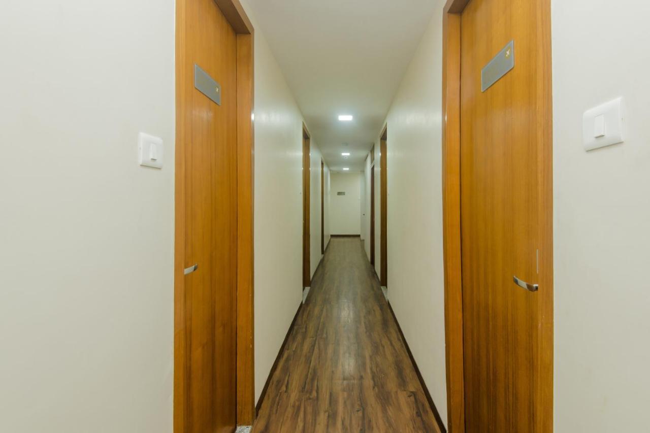 Hotel Airside Мумбаи Экстерьер фото